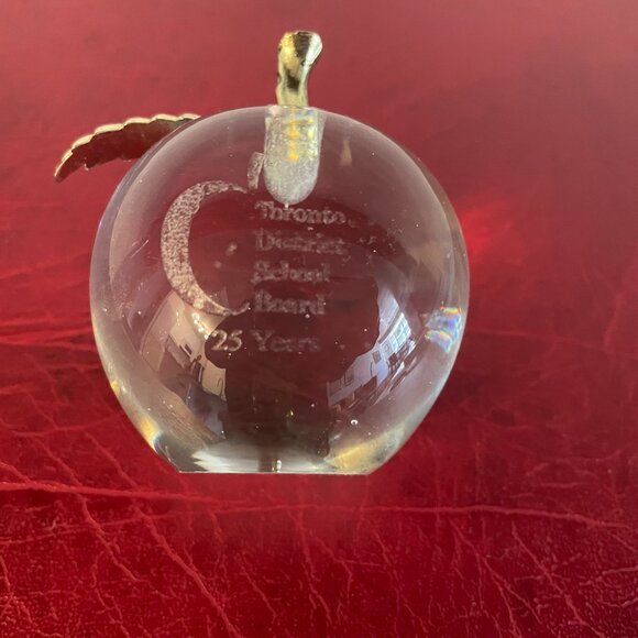 Toronto District School Board 25 Years Glass Paperweight - Picture 4 of 6